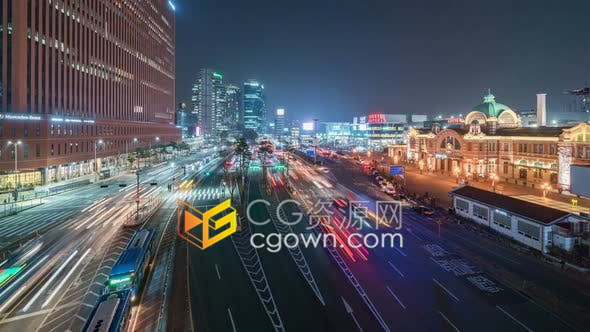 延时拍摄韩国首尔城市夜间路面灯光火车站交通景况-视频素材