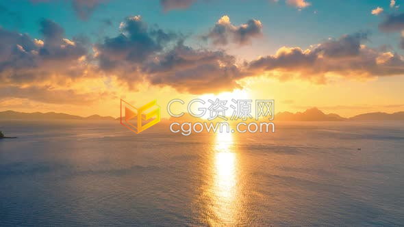 延时拍摄日落时分地平线上的El Nido群岛和金色的大海4K视频素材
